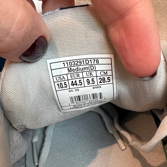 Brooks White and Blue Glycerin 18 Running Shoes - Mens 10.5 - Picture 5 of 8